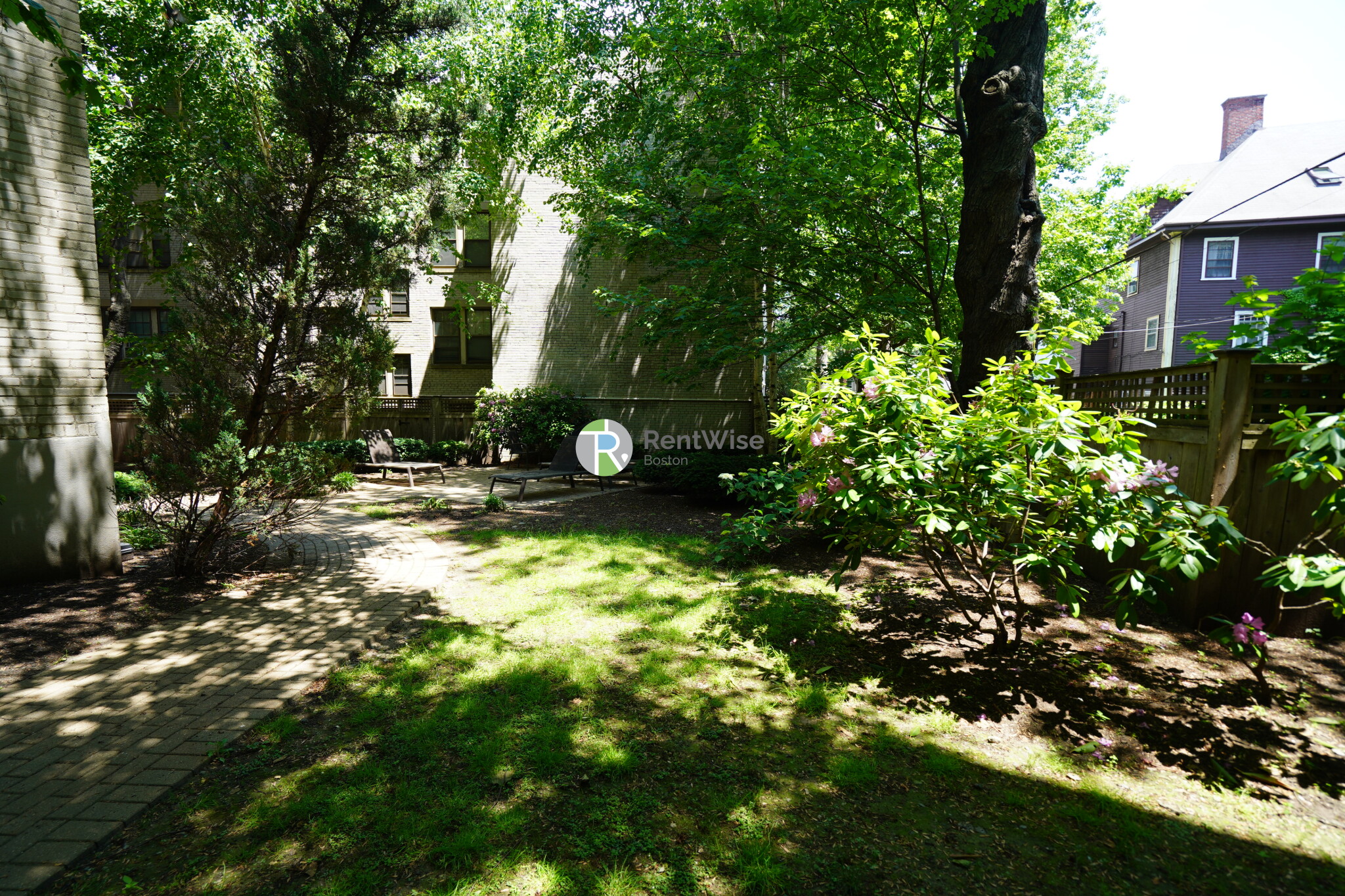 1850 Commonwealth Ave, Brighton