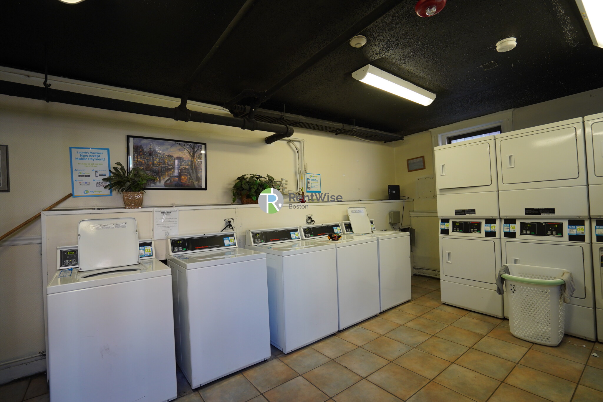 5 Barrows St, Allston