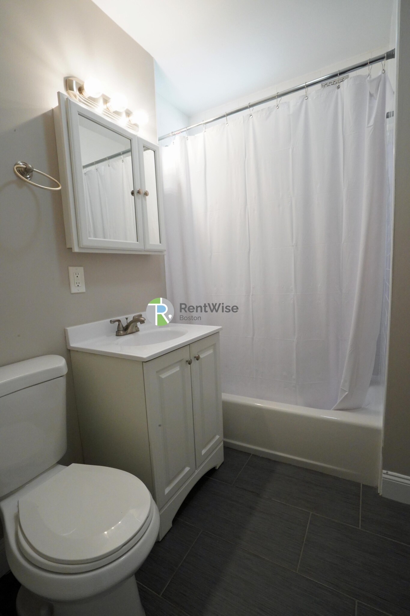 7 Carol Ave, Brighton