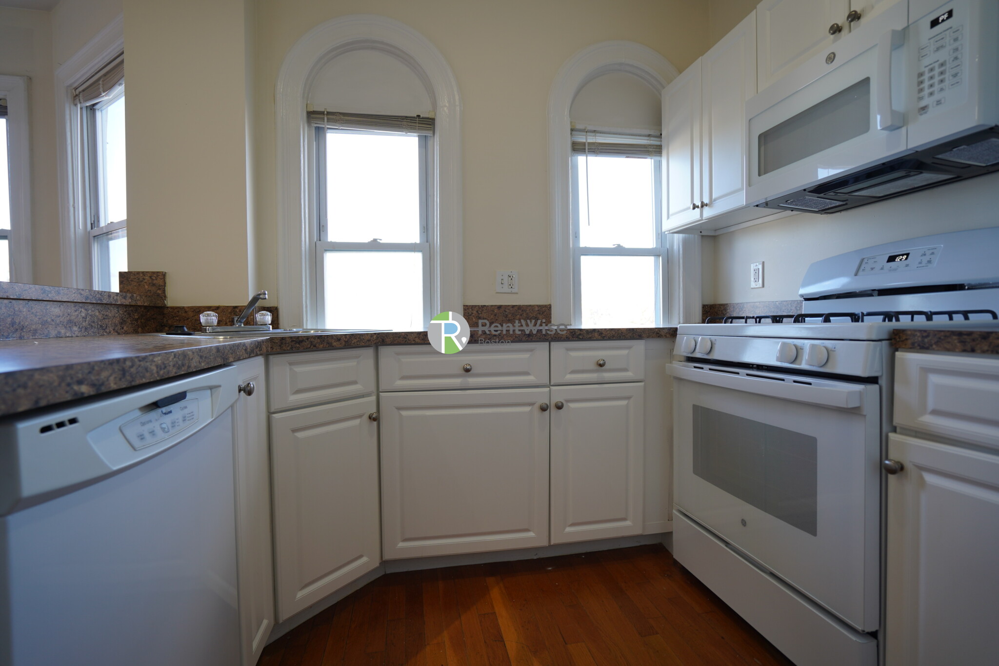 53 Ashford St, Allston