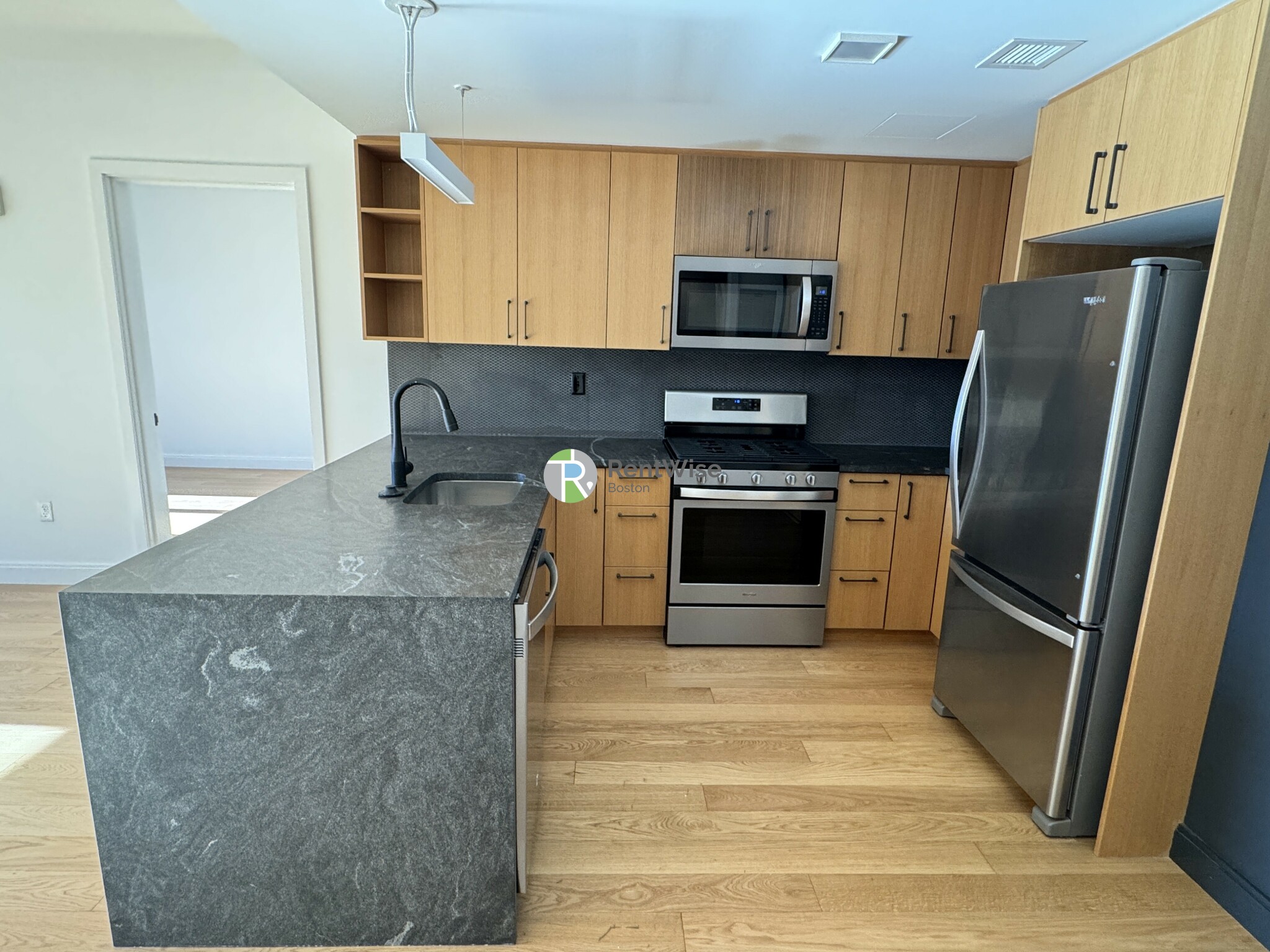 83 Gardner St, Allston