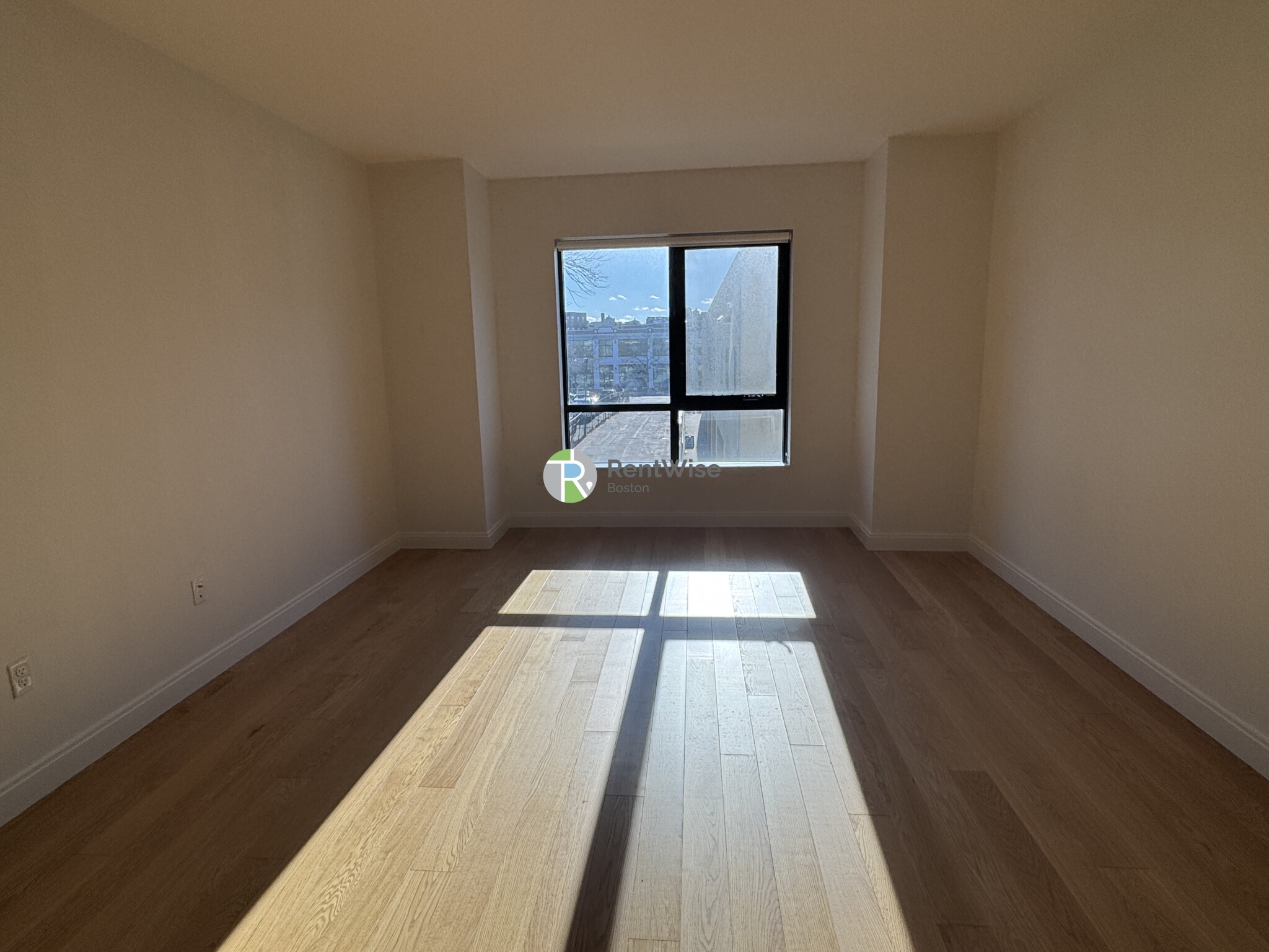 83 Gardner St, Allston