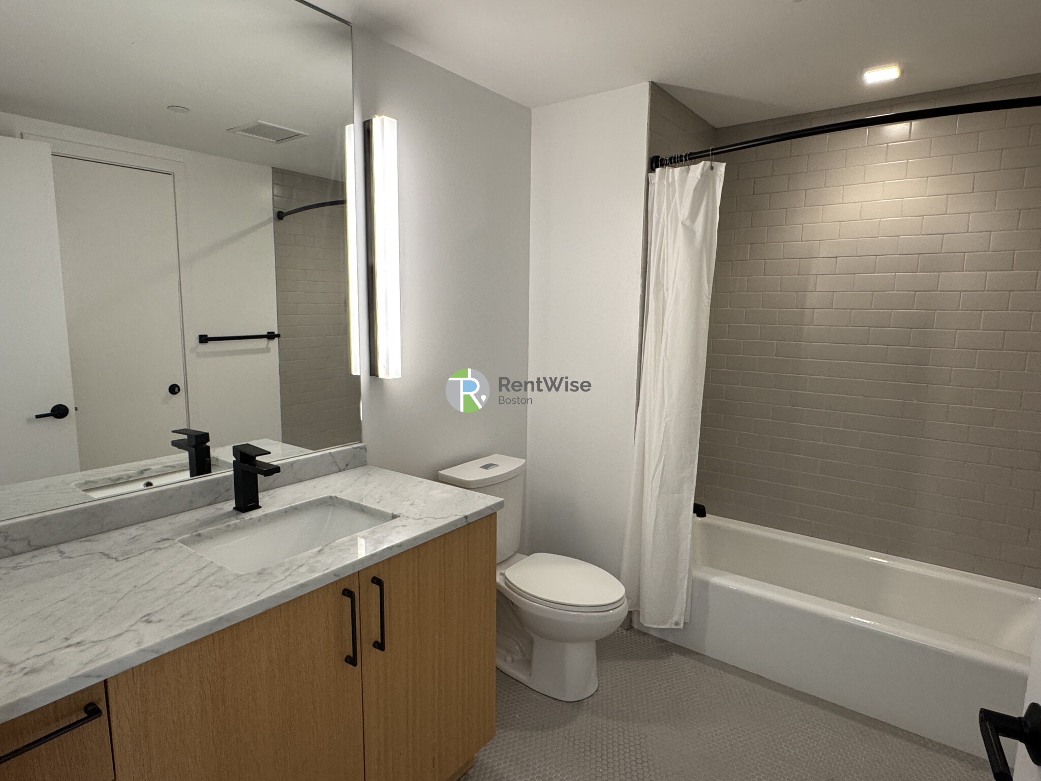 83 Gardner St, Allston