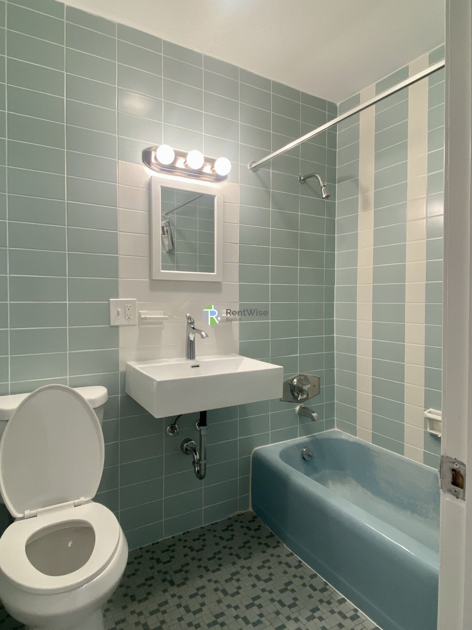 2018 Commonwealth Ave, Brighton