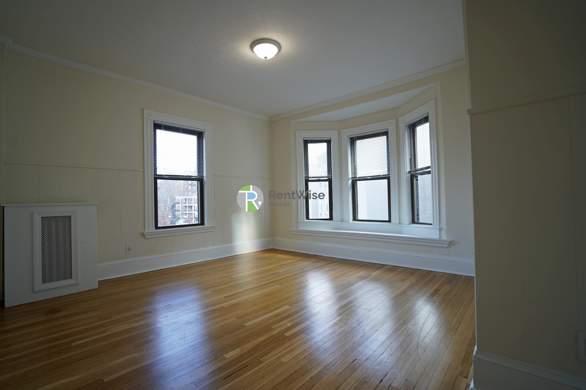 77 Lanark Rd, Brighton