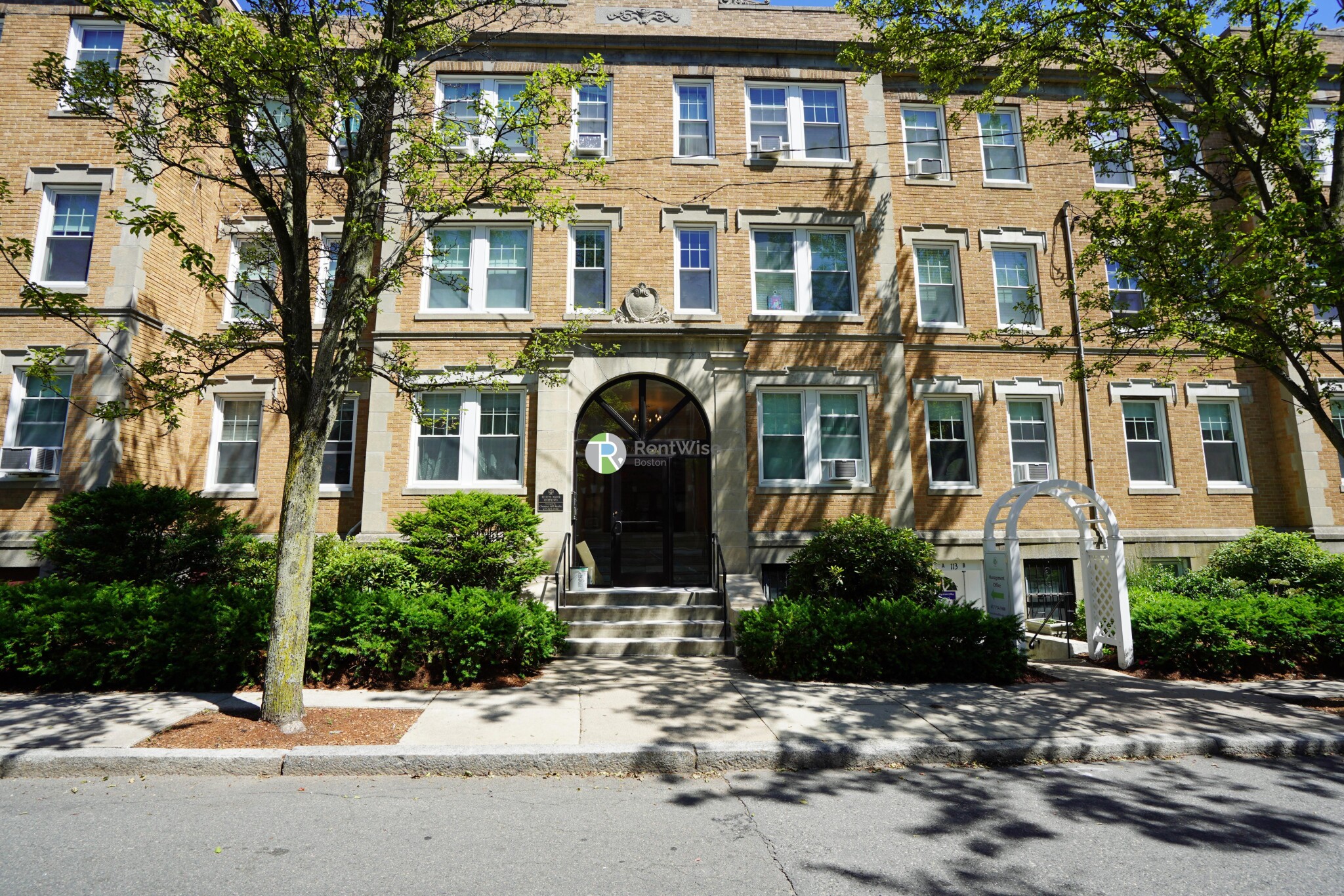 113 Kilsyth Rd, Brighton