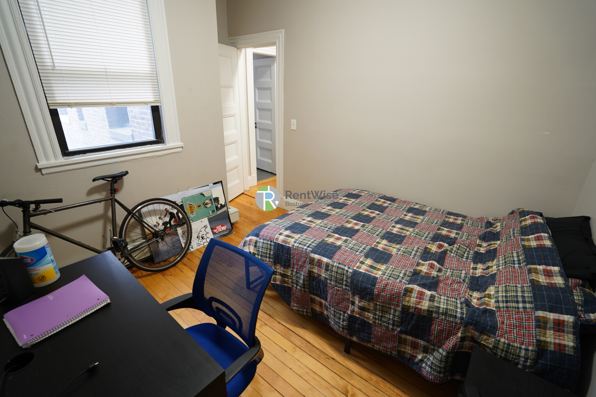 72 Gardner St, Allston