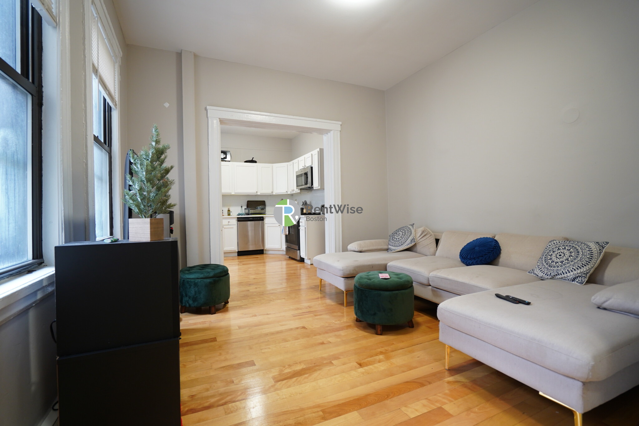 72 Gardner St, Allston