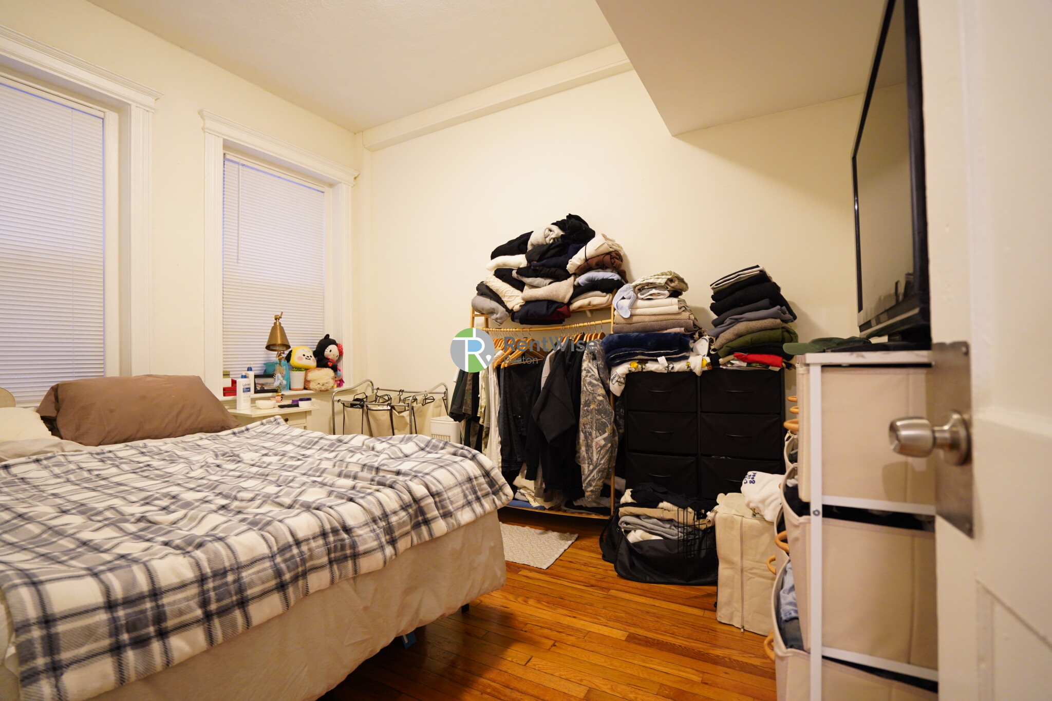 86 Brainerd Rd, Allston