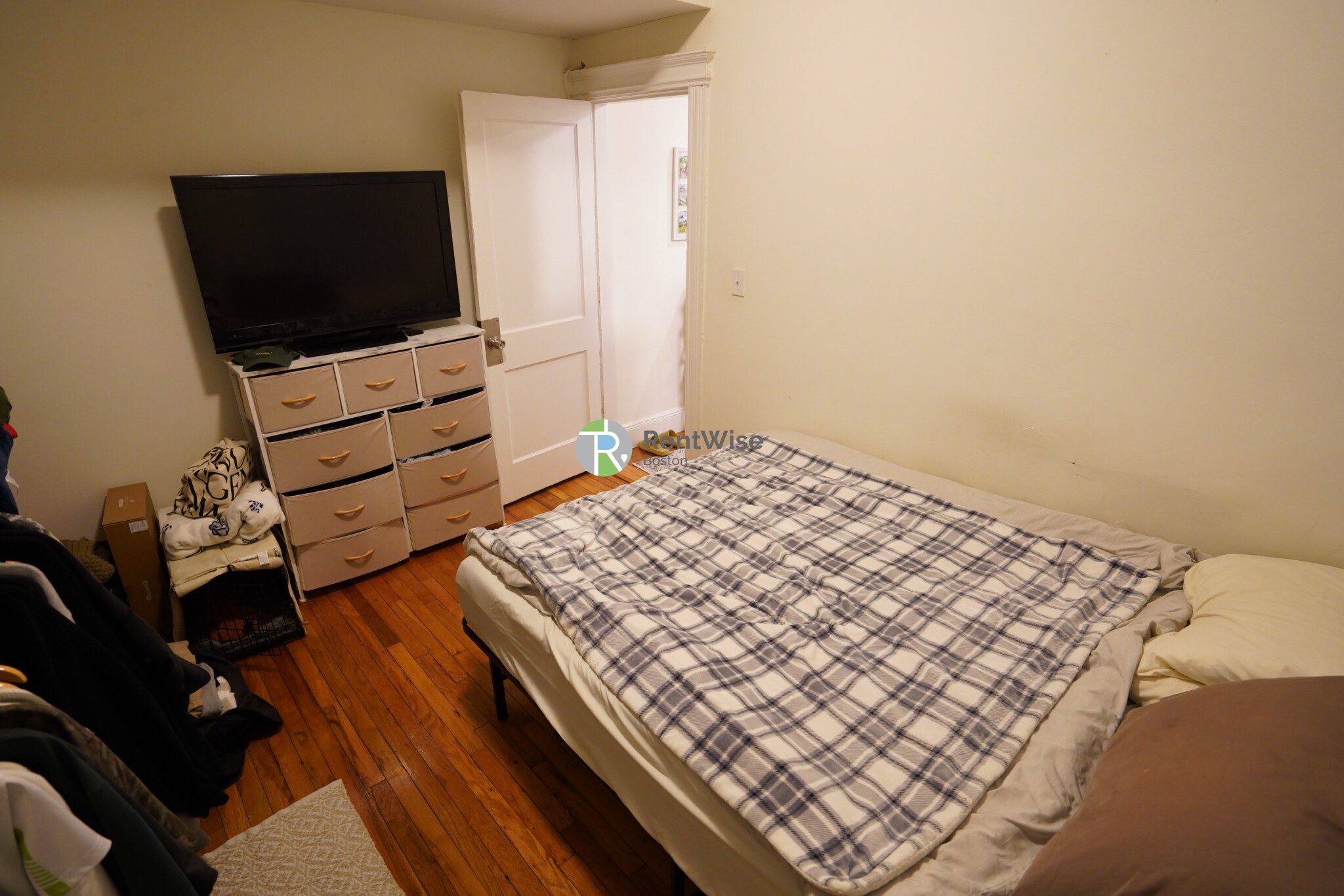 86 Brainerd Rd, Allston