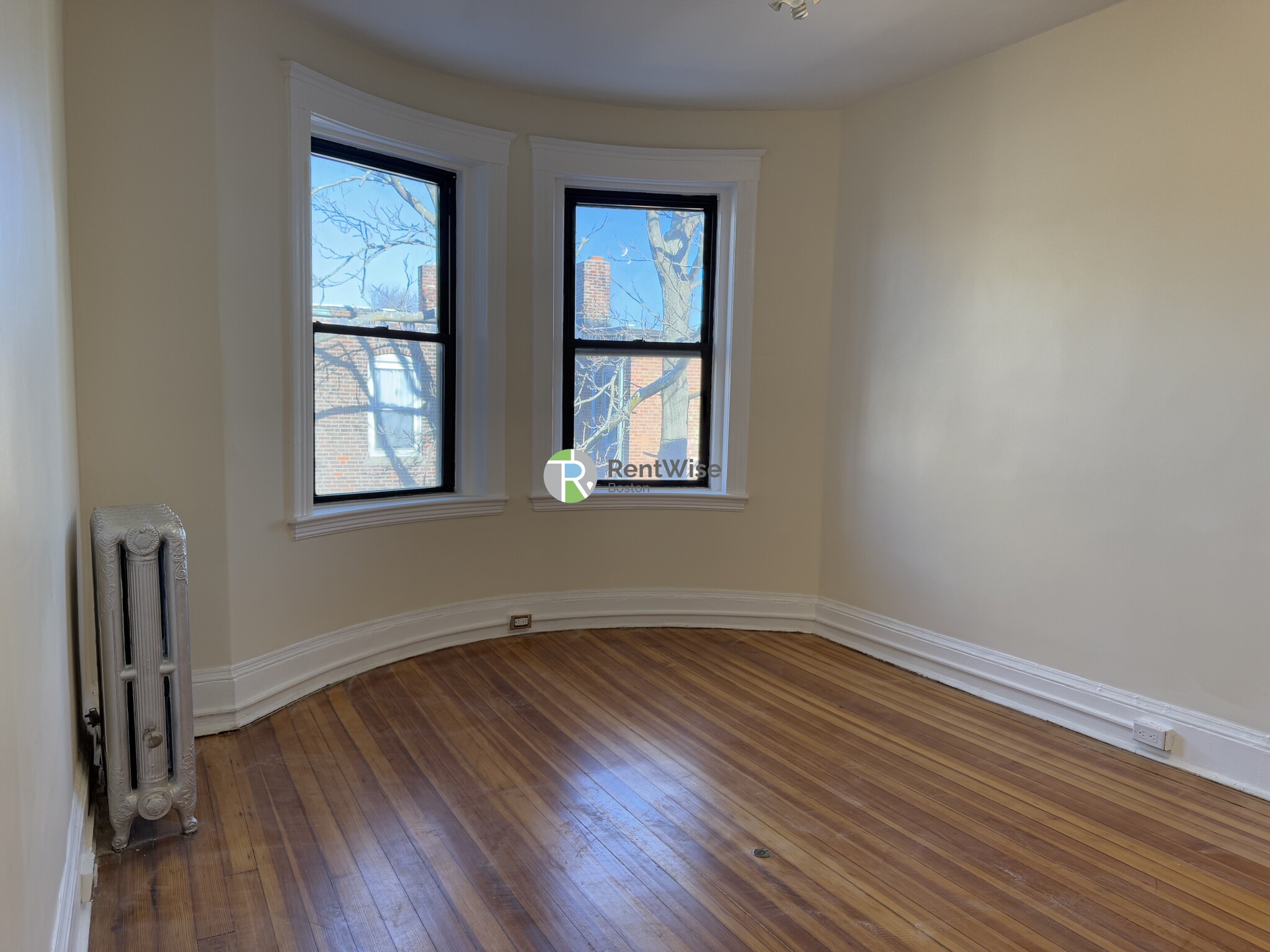 1379 Commonwealth Ave, Brighton