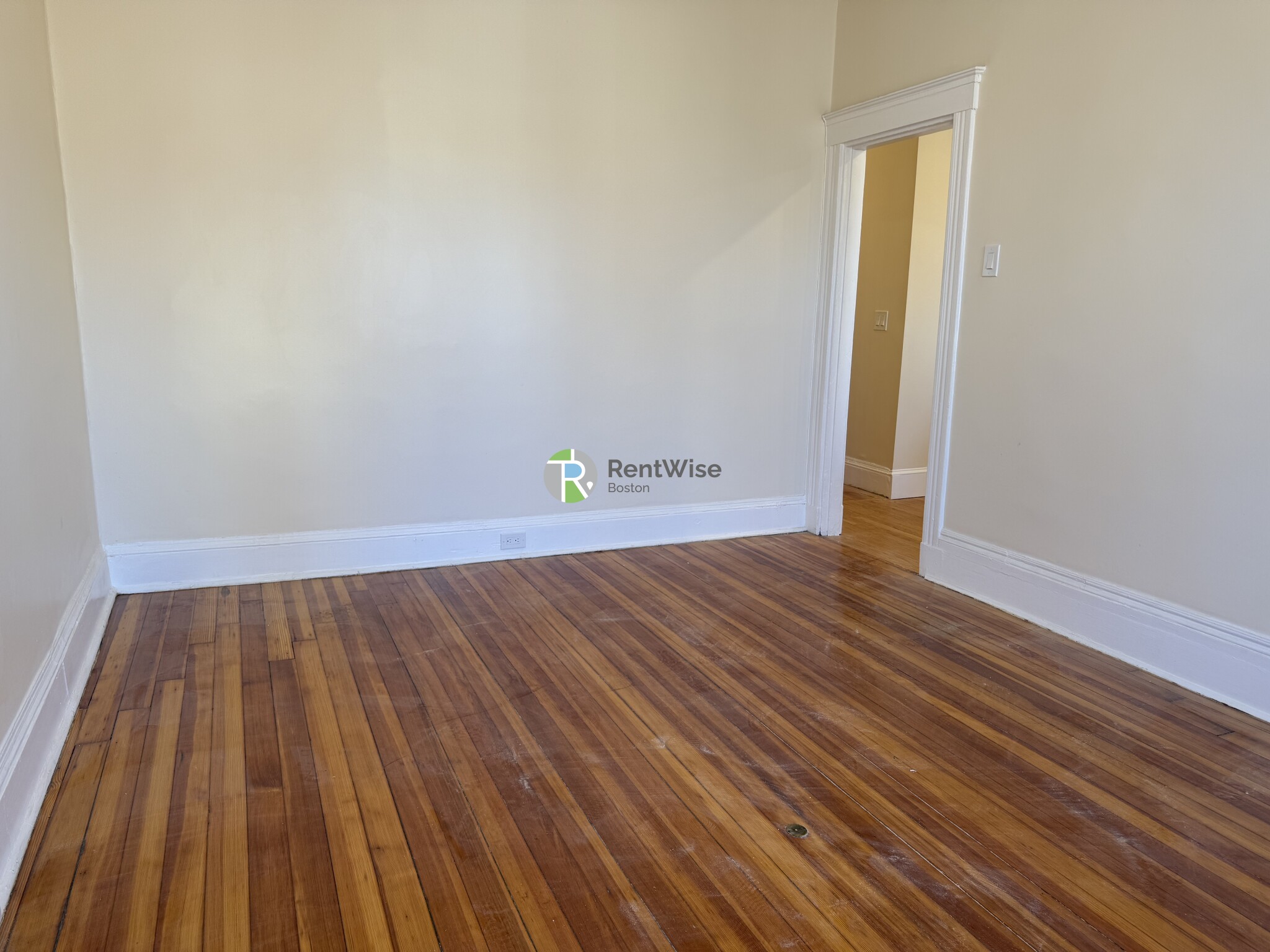 1379 Commonwealth Ave, Brighton