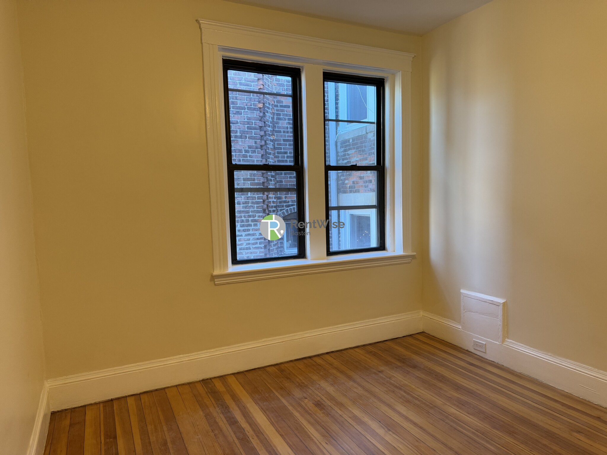 1379 Commonwealth Ave, Brighton