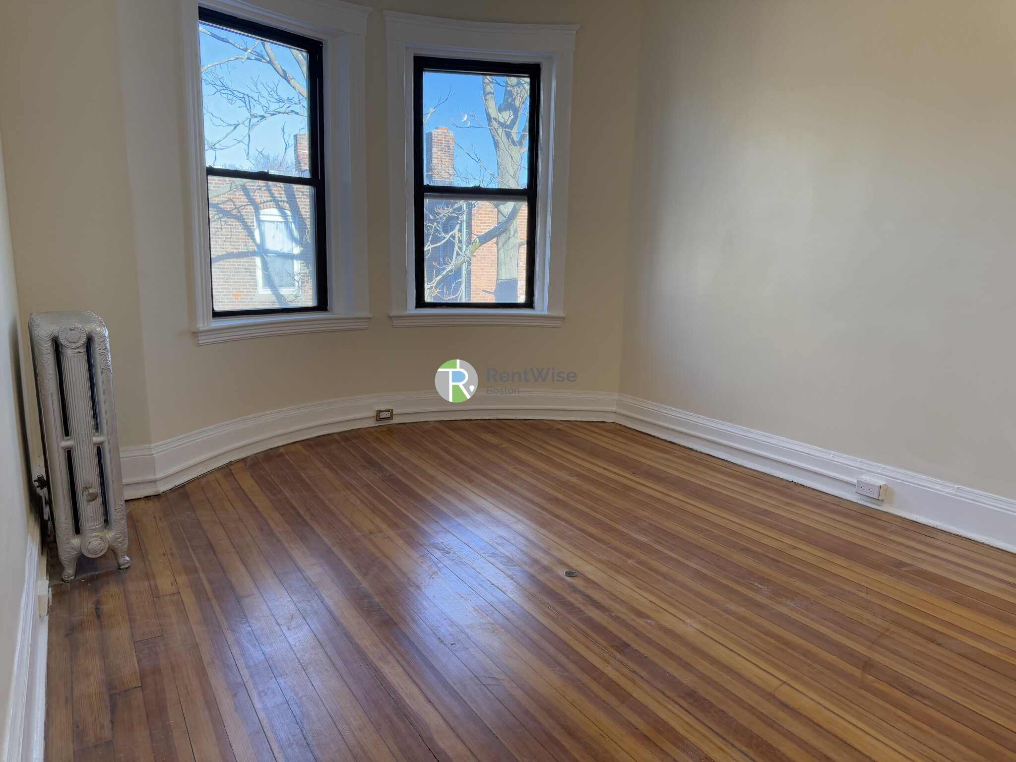 1379 Commonwealth Ave, Brighton