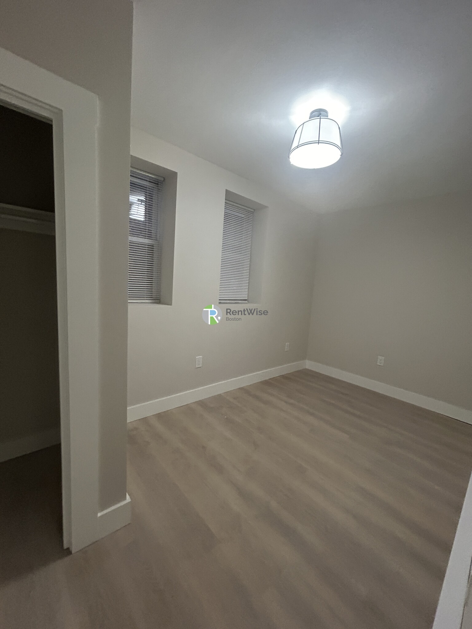 17 M St, South Boston