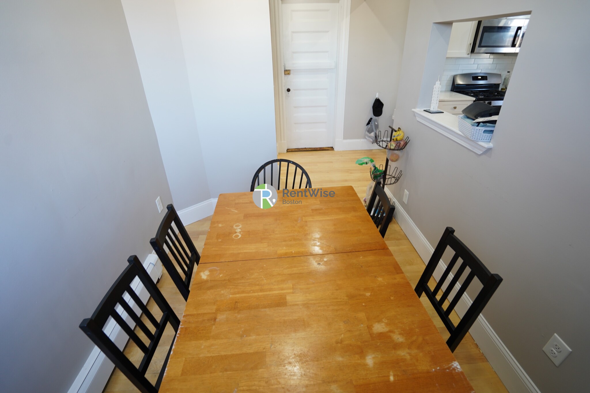 72 Gardner St, Allston