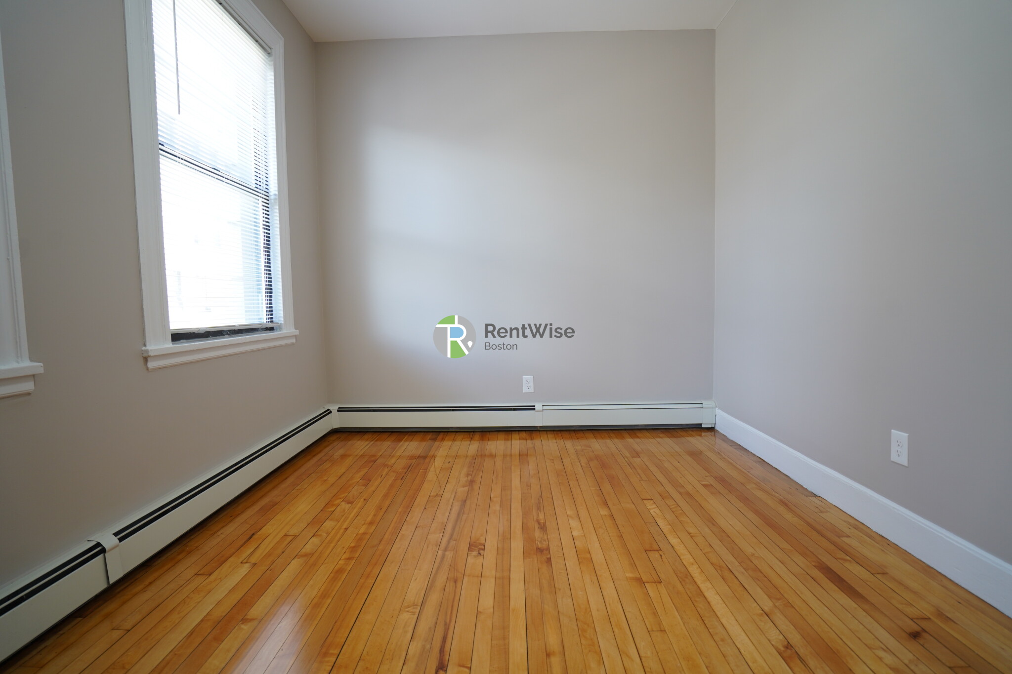 72 Gardner St, Allston