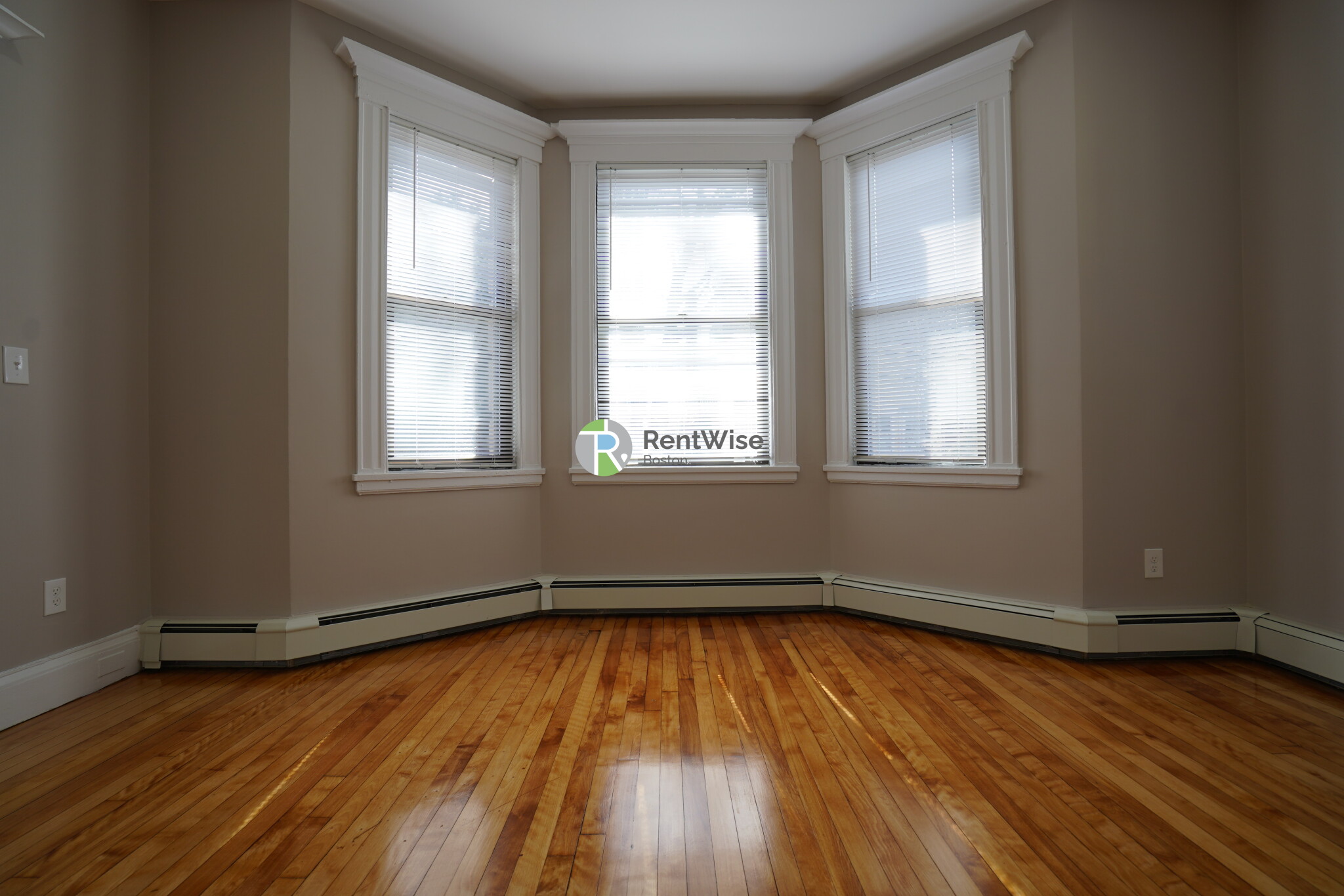 72 Gardner St, Allston