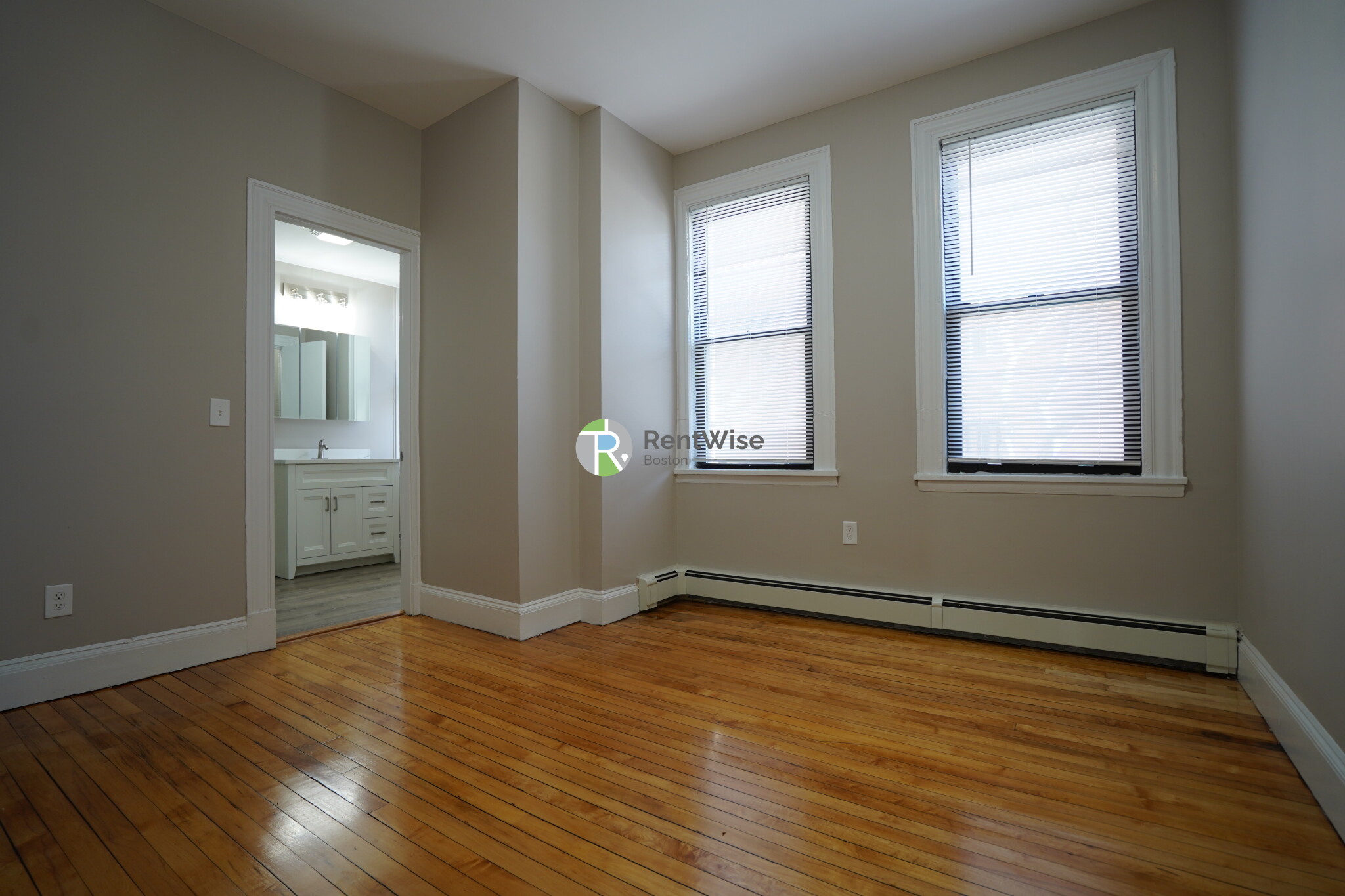 72 Gardner St, Allston