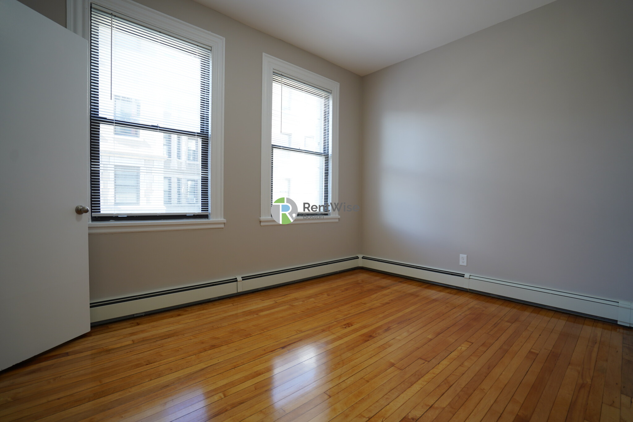 72 Gardner St, Allston