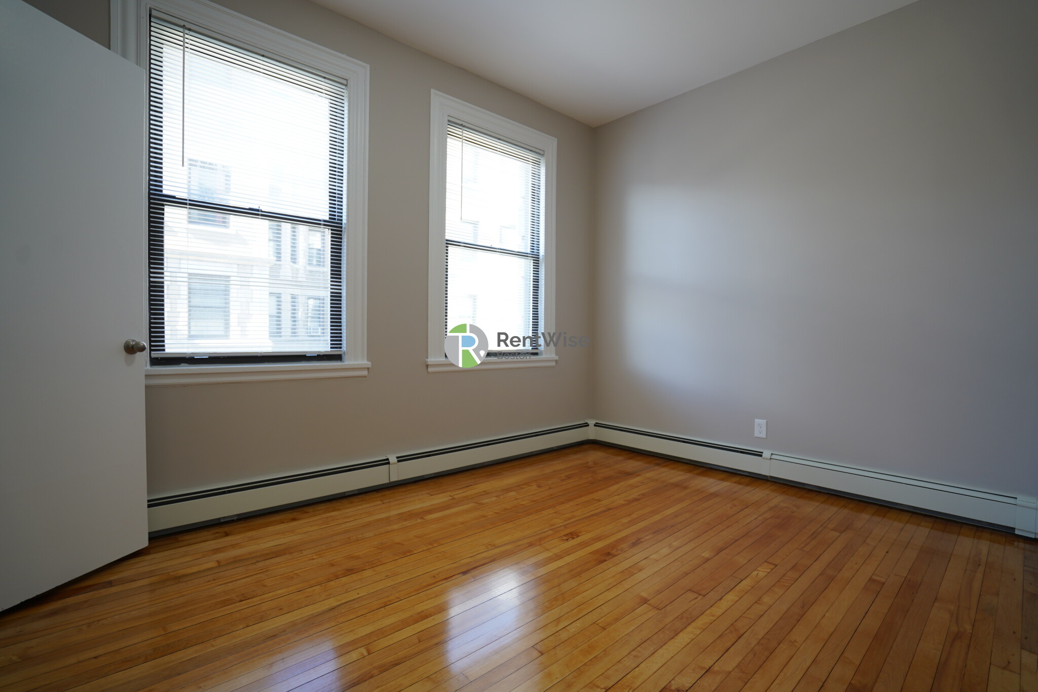 72 Gardner St, Allston