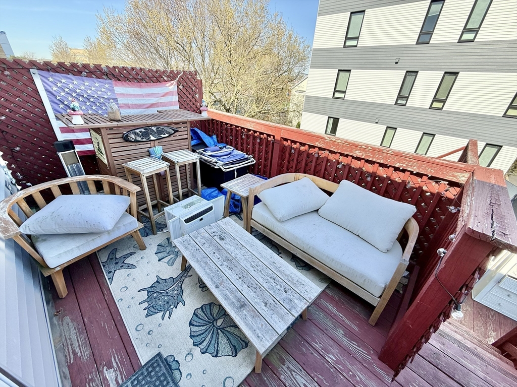 9 Boston St, South Boston