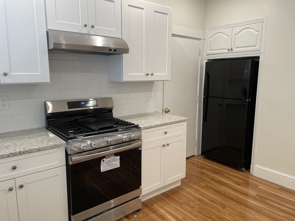 37 Brook St, Brookline Village