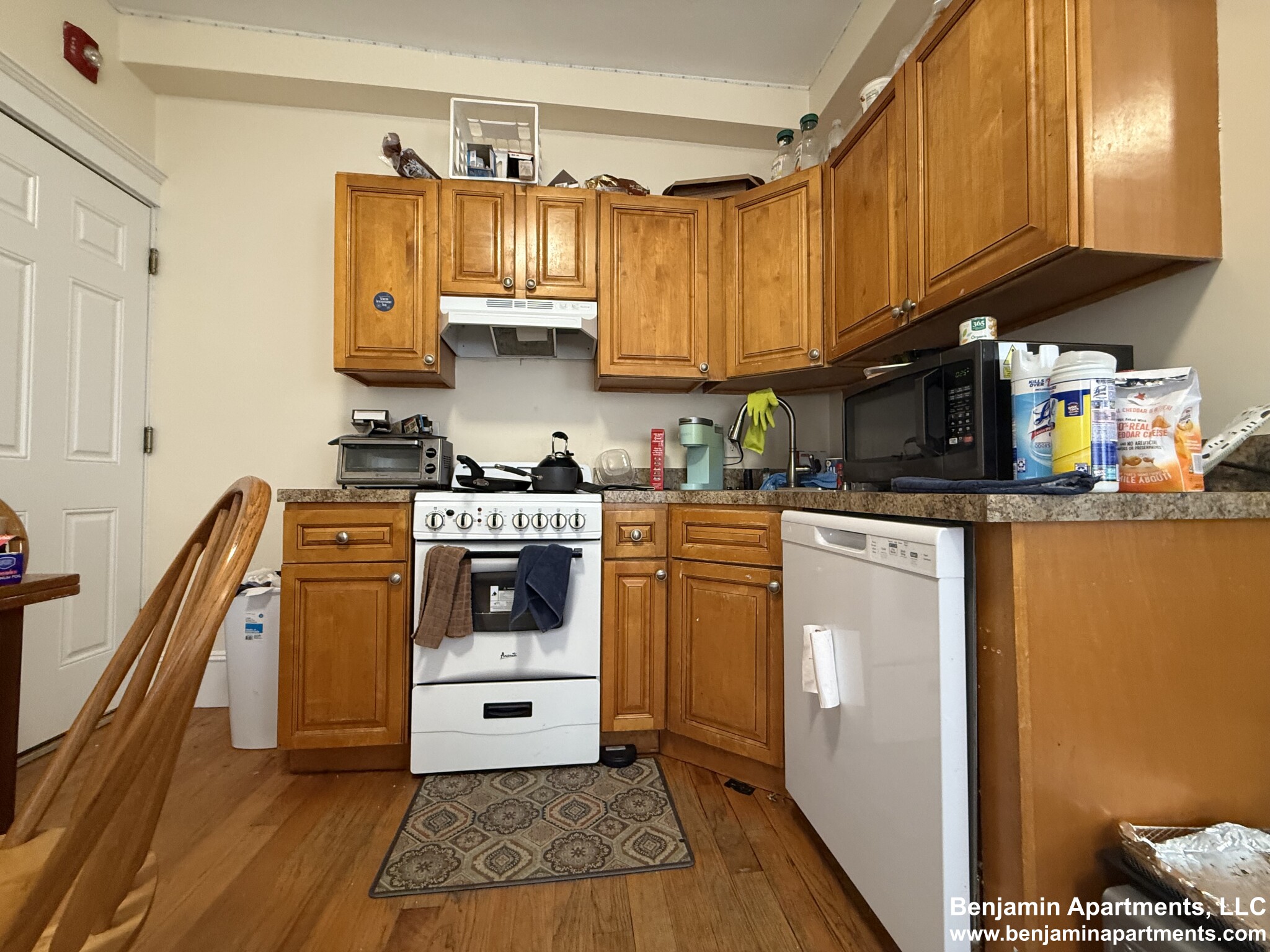 887 Huntington Ave, Mission Hill