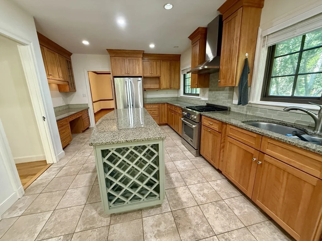 15 Winthrop Rd, Brookline