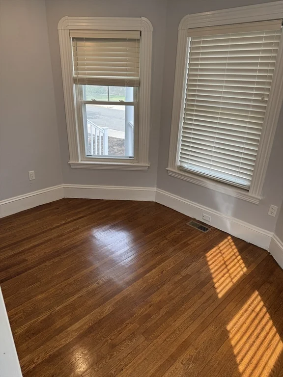 35 Lincoln St, Winthrop