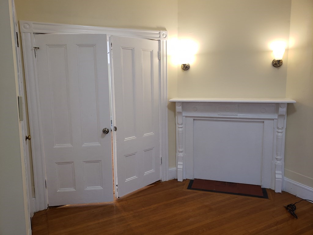 16 Jason St, Arlington