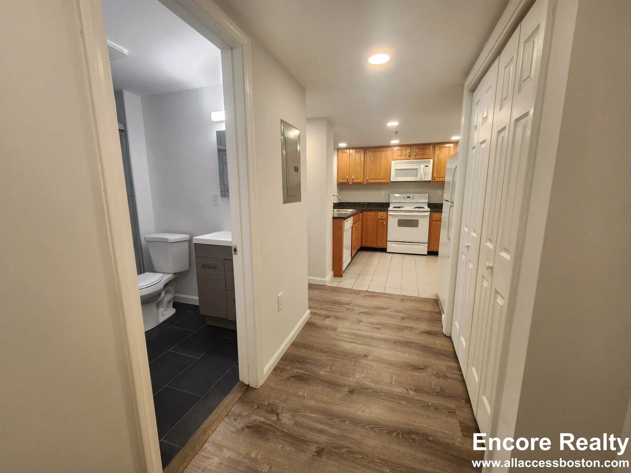 24 Queensberry St, Fenway