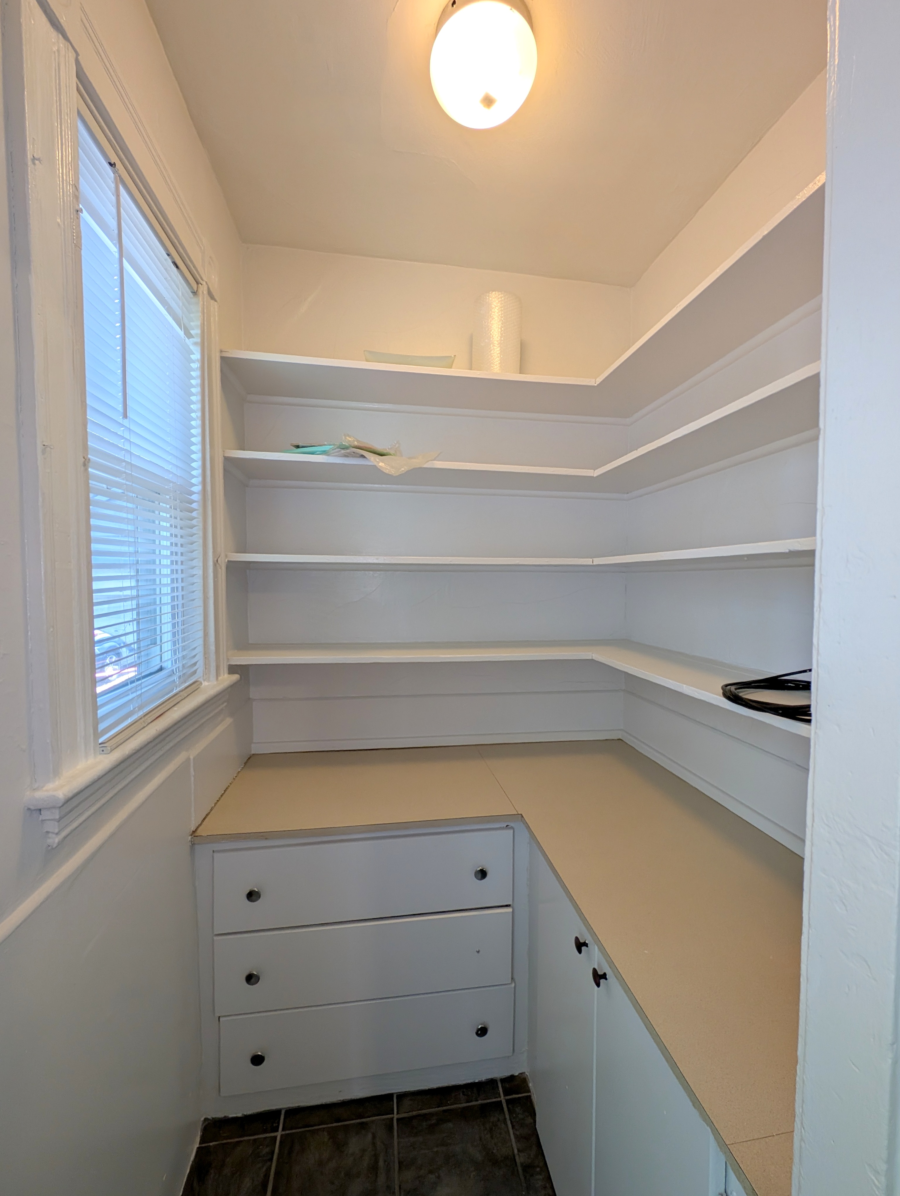 42 Calvin St, Ward Two