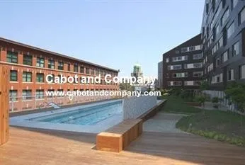 9 New Broadway Bridge, South Boston