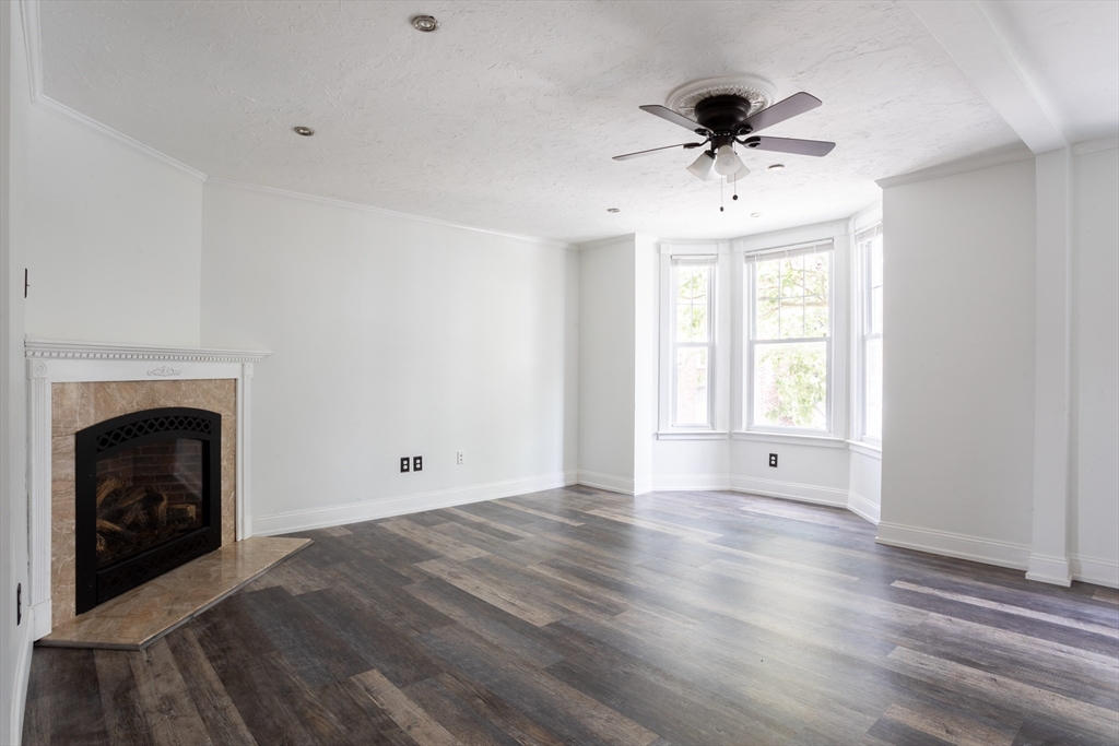 71 Old Harbor St, South Boston