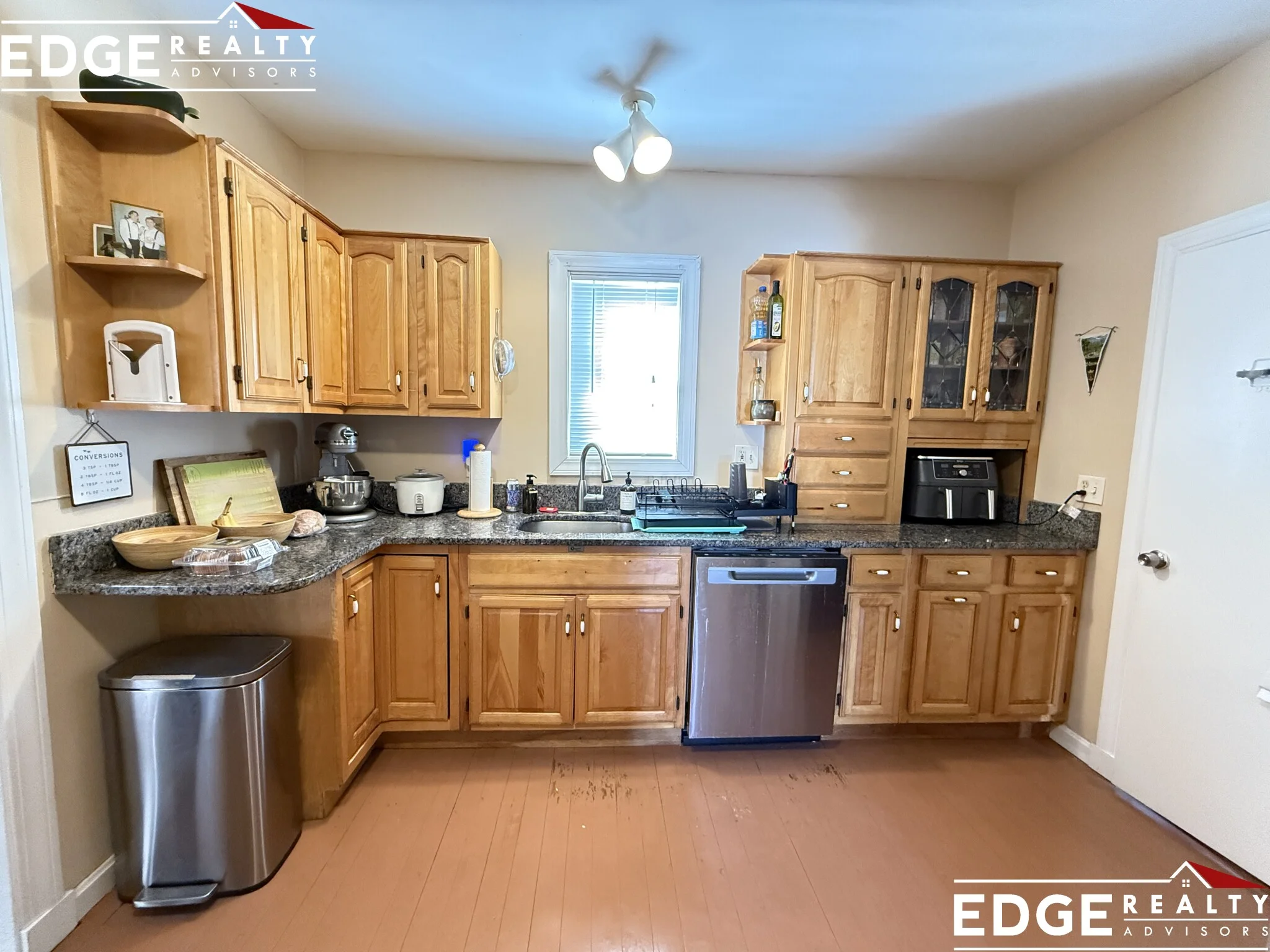 16 Lyons Ct, Watertown