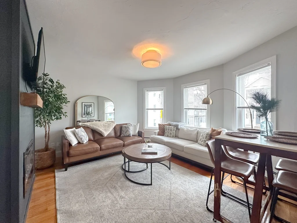 23 Elm St, Dorchester