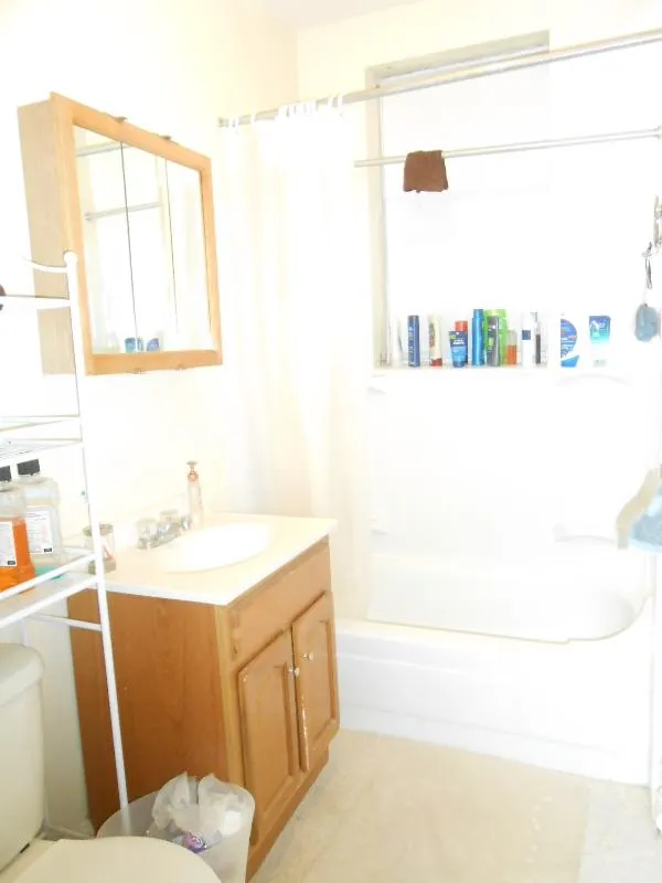 142 Davis Ave, Emerson Gardens