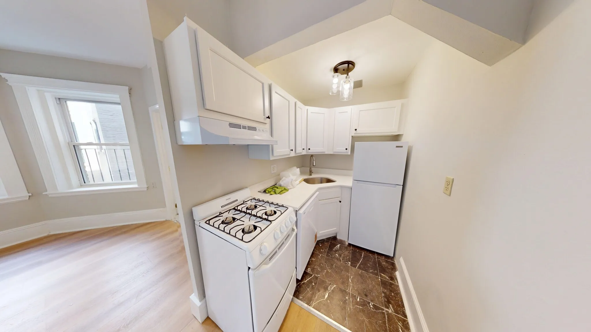 38 Hemenway St, Fenway