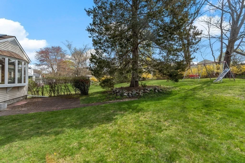 3 Melo Rd, Woburn