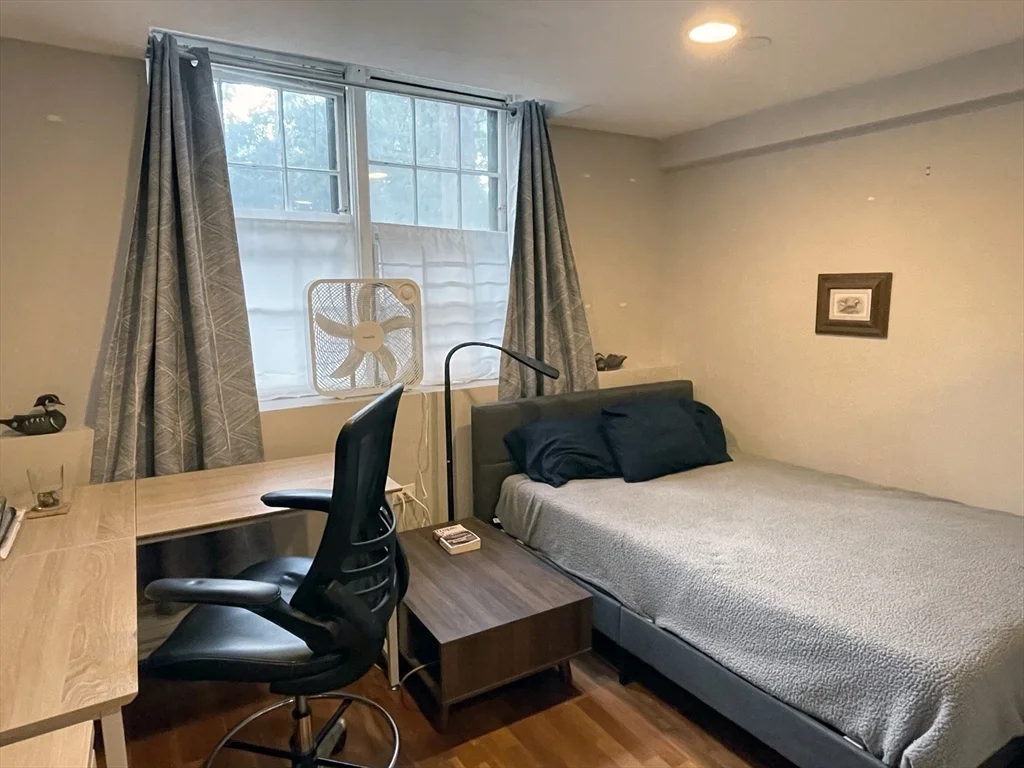 50 Follen St, Neighborhood Nine