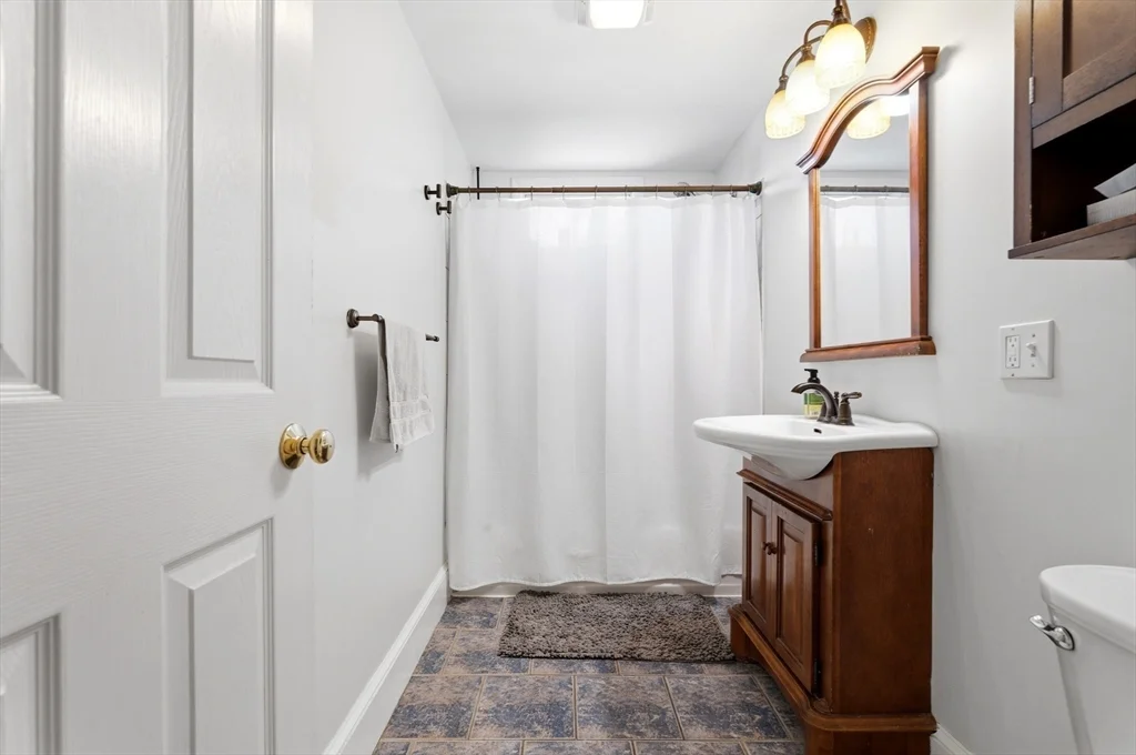 10 Ashmont Ct, Dorchester