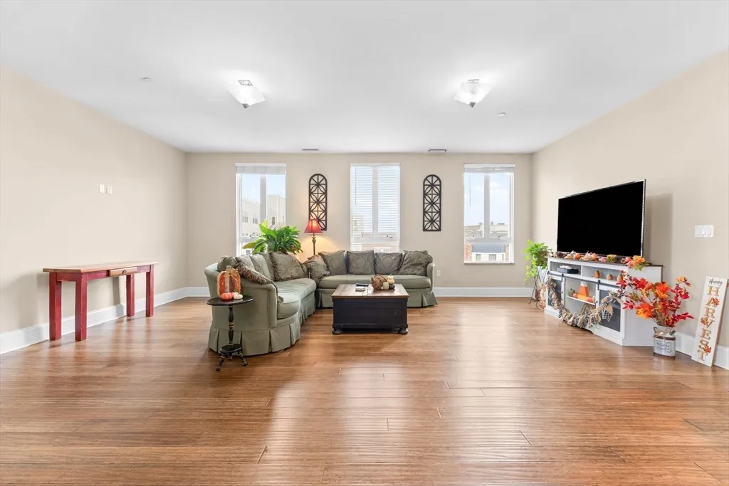 380 W Broadway, South Boston