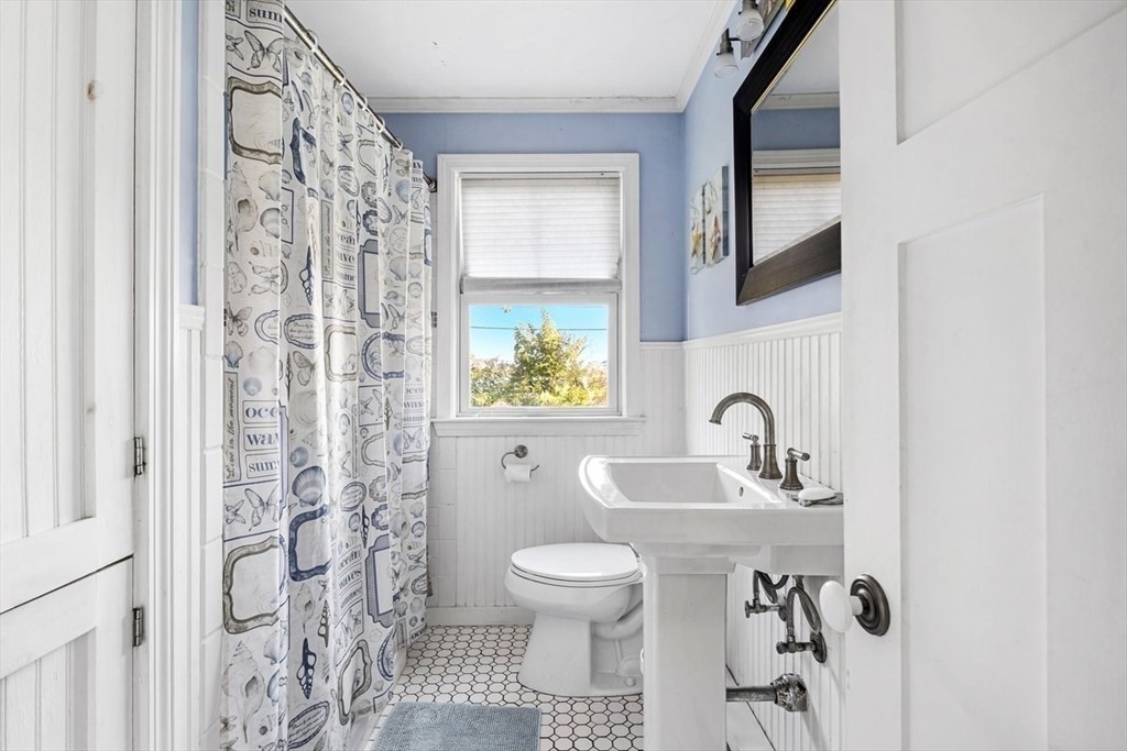 17 Musquashicut Ave, Minot