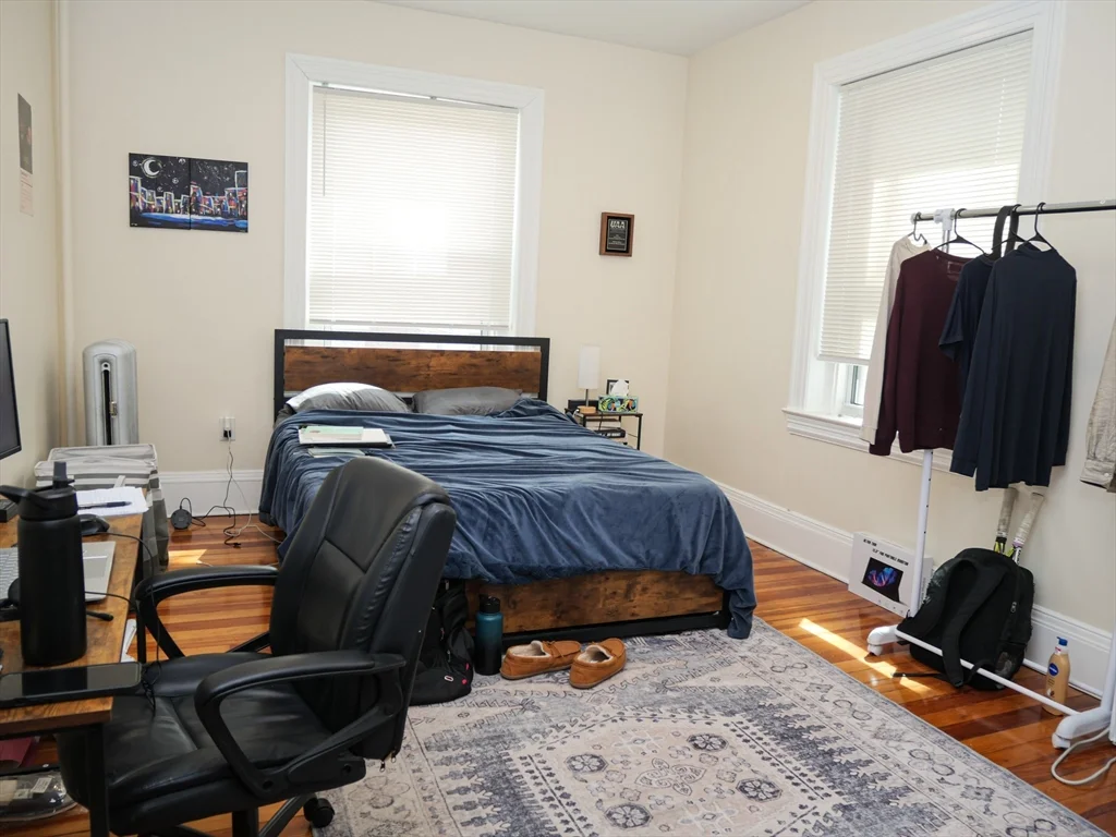 10 Beals, Coolidge Corner