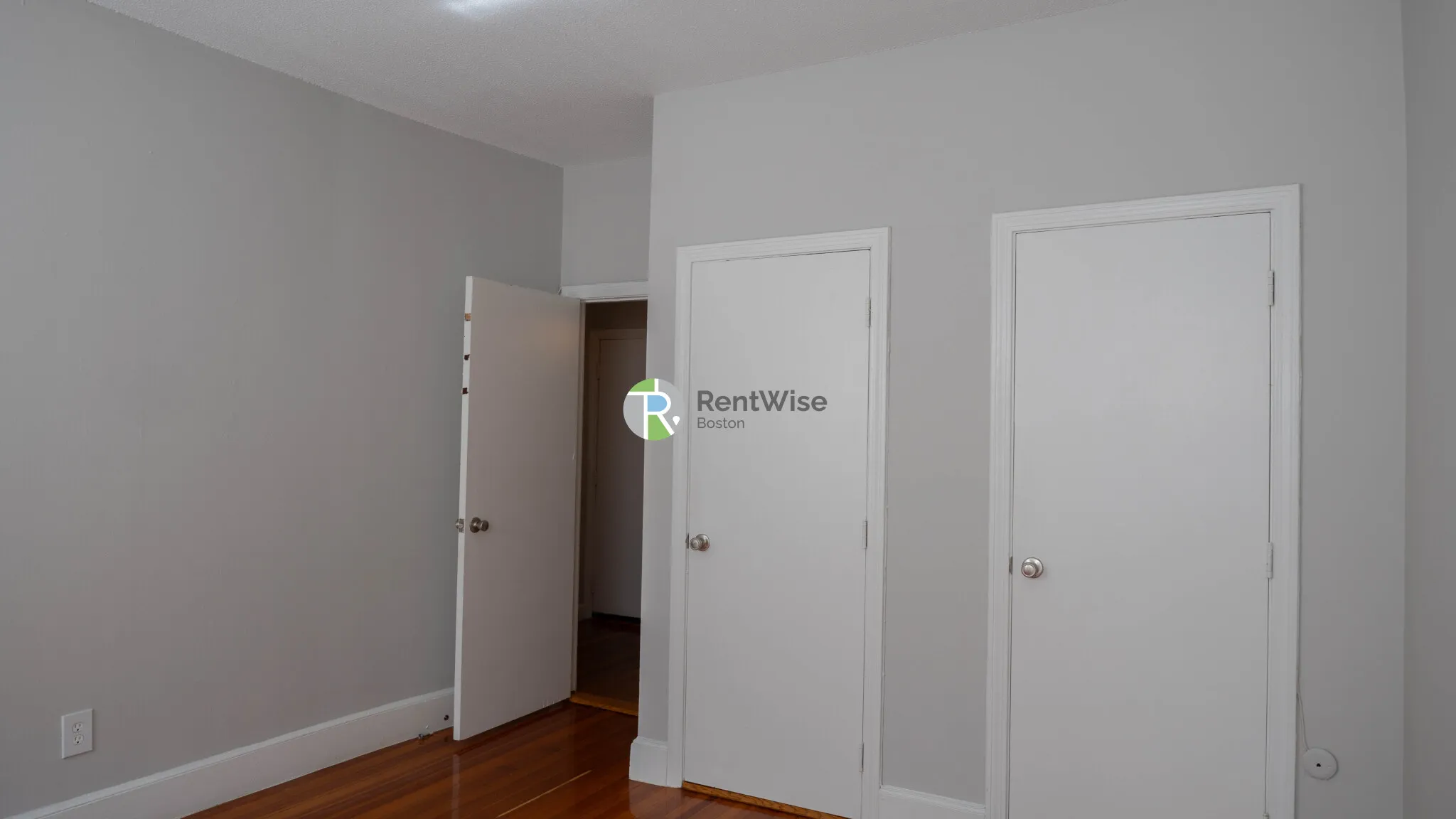 1132 Commonwealth Ave, North Brookline