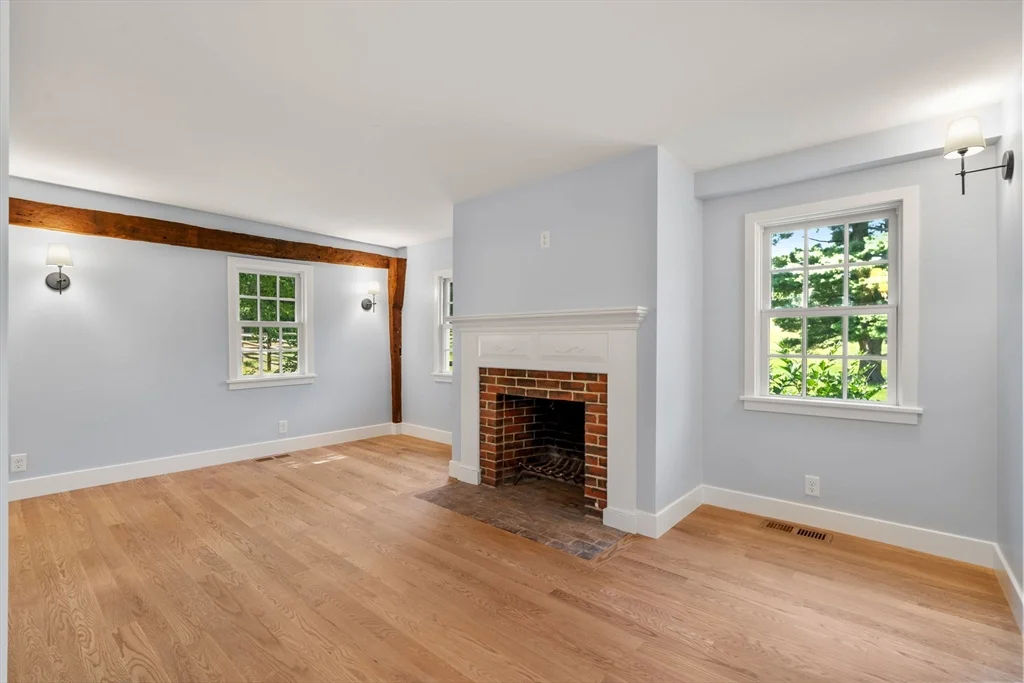 157 Farm Rd, Sherborn