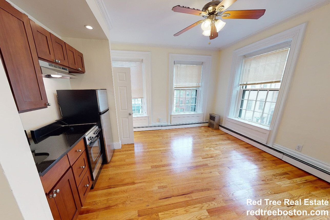 24 Joy St, Beacon Hill