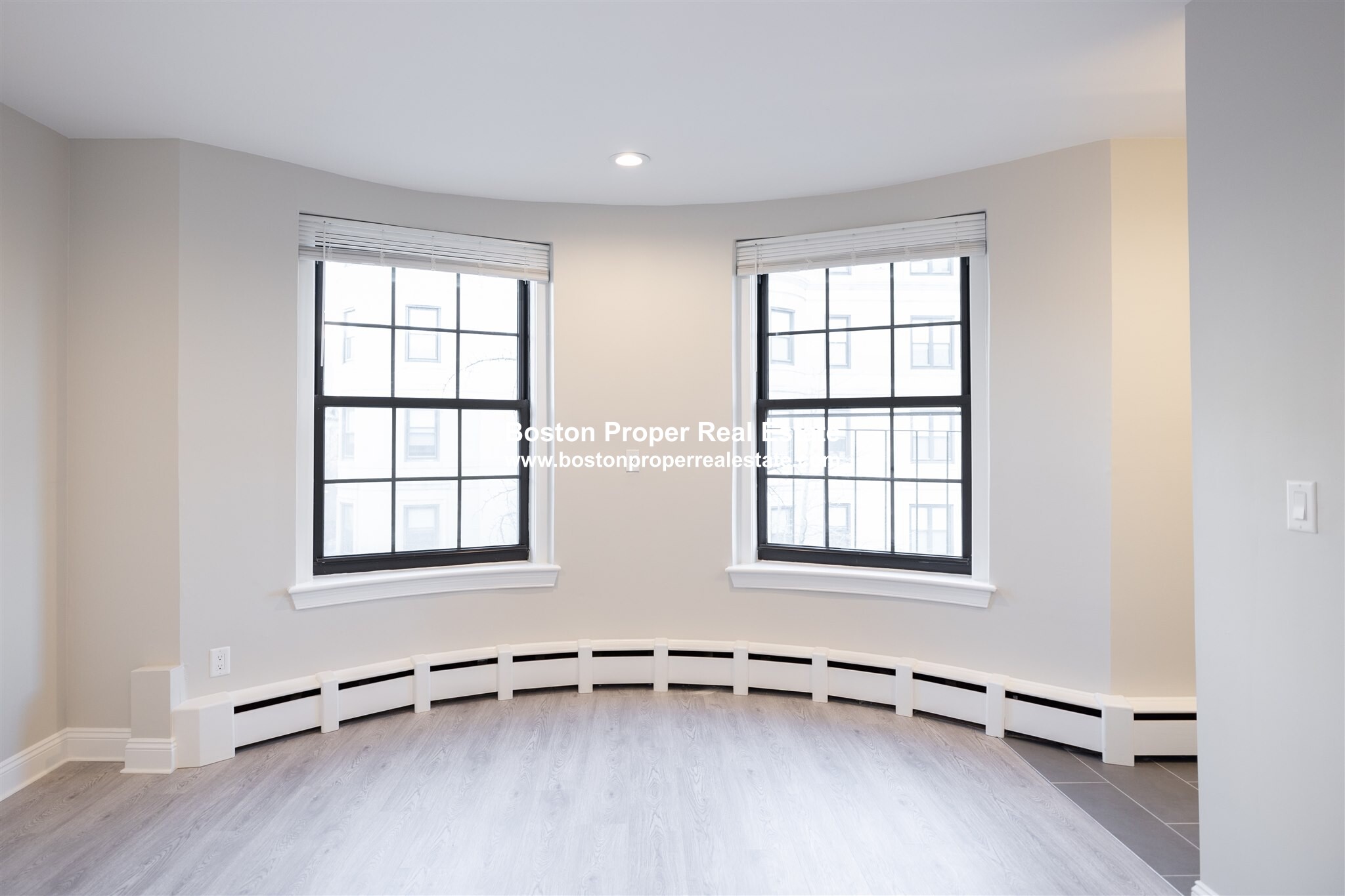 158 Saint Botolph St, Back Bay