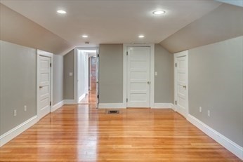 26 Boylston Rd, Newton Highlands